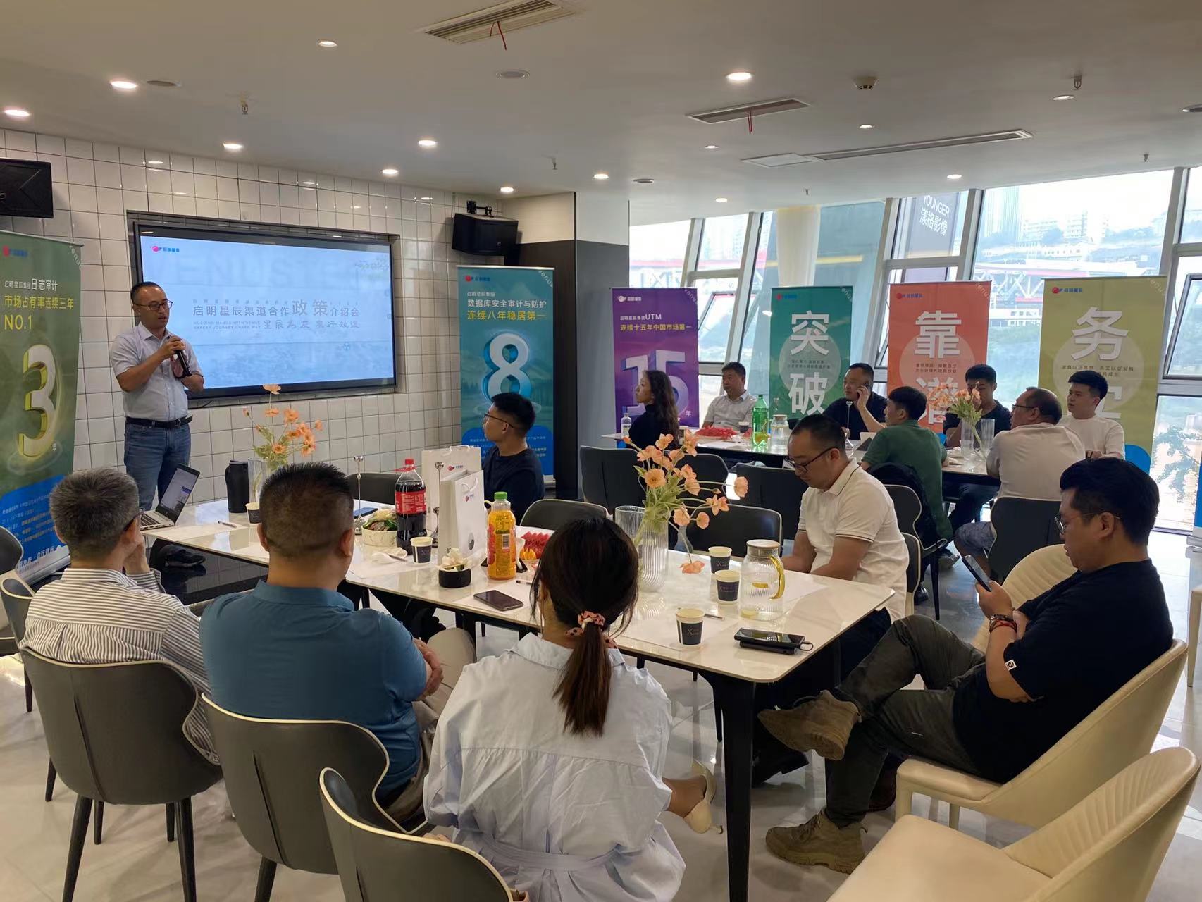 Z6��������ʱ���й������ٷ���վ